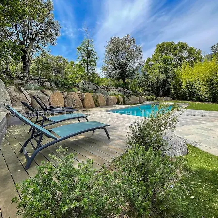 Feriehus Maison En Pierre - 6 Personnes - Piscine Porto-Vecchio (Corsica)